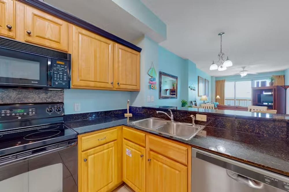 Sunrise Serenity Resort Condo!