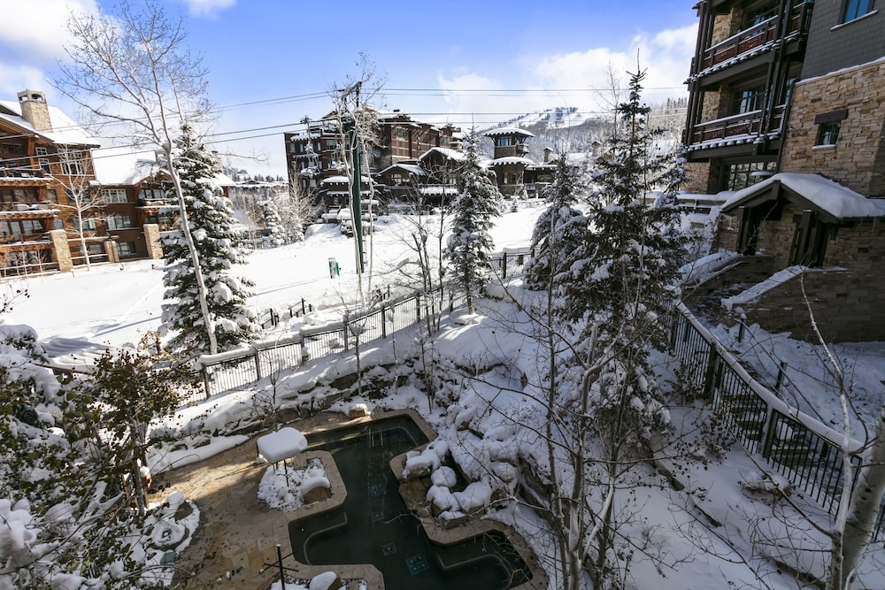 Flagstaff Lodge at Deer Valley Resort - Three Bedroom Residence #408 3 Condo