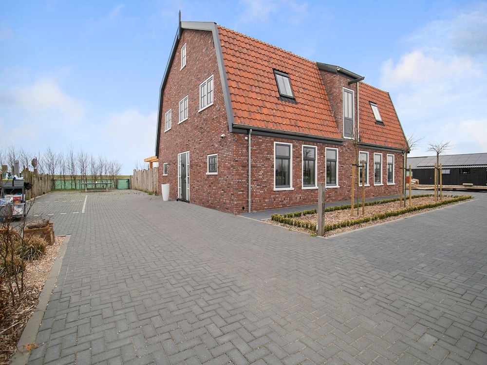 Spacious Holiday Home Hazenborgh in Callantsoog Near Beach