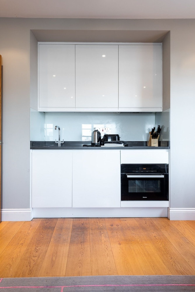 Nell Gwynn House Apartments