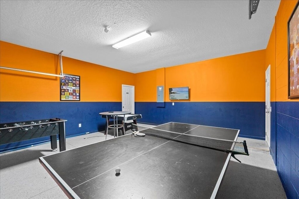 Large 7 Bed In Solterra Pool, Spa Near Disney 7 Bedroom Home by RedAwning view 2