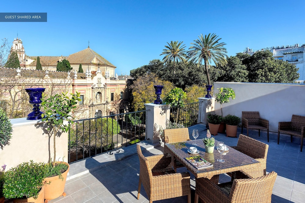 Exclusive Apartment in Seville.plaza del Museo 001