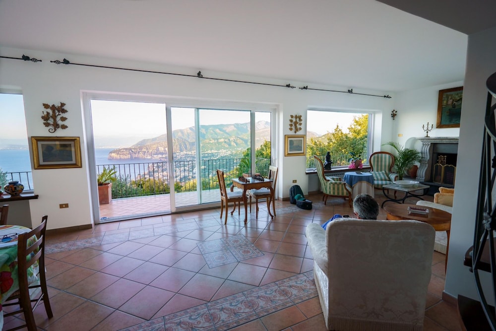 Villa Savoia in Sorrento view 2