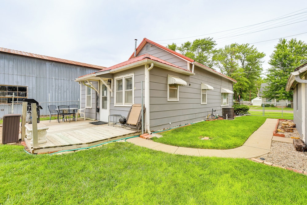 Dtwn Belleville Home w/ Yard < 1 Mi to High Banks