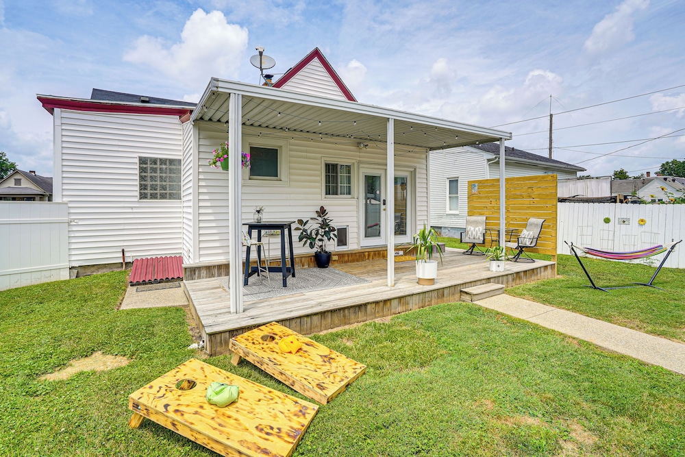 Home w/ Fenced Backyard, 6 Mi to Dtwn Louisville!