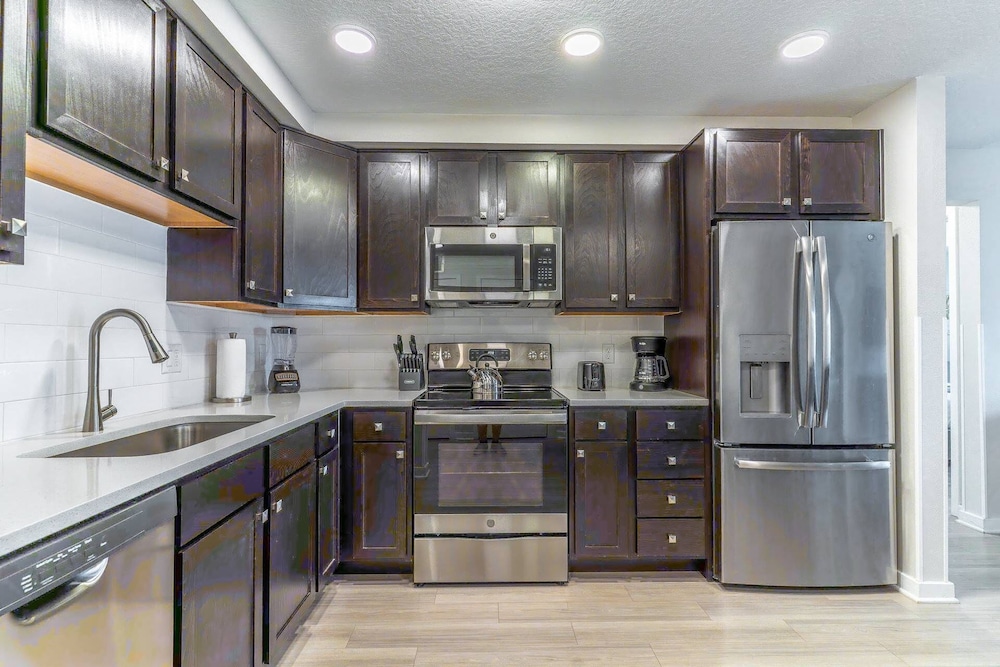 4001 Vista Cay
