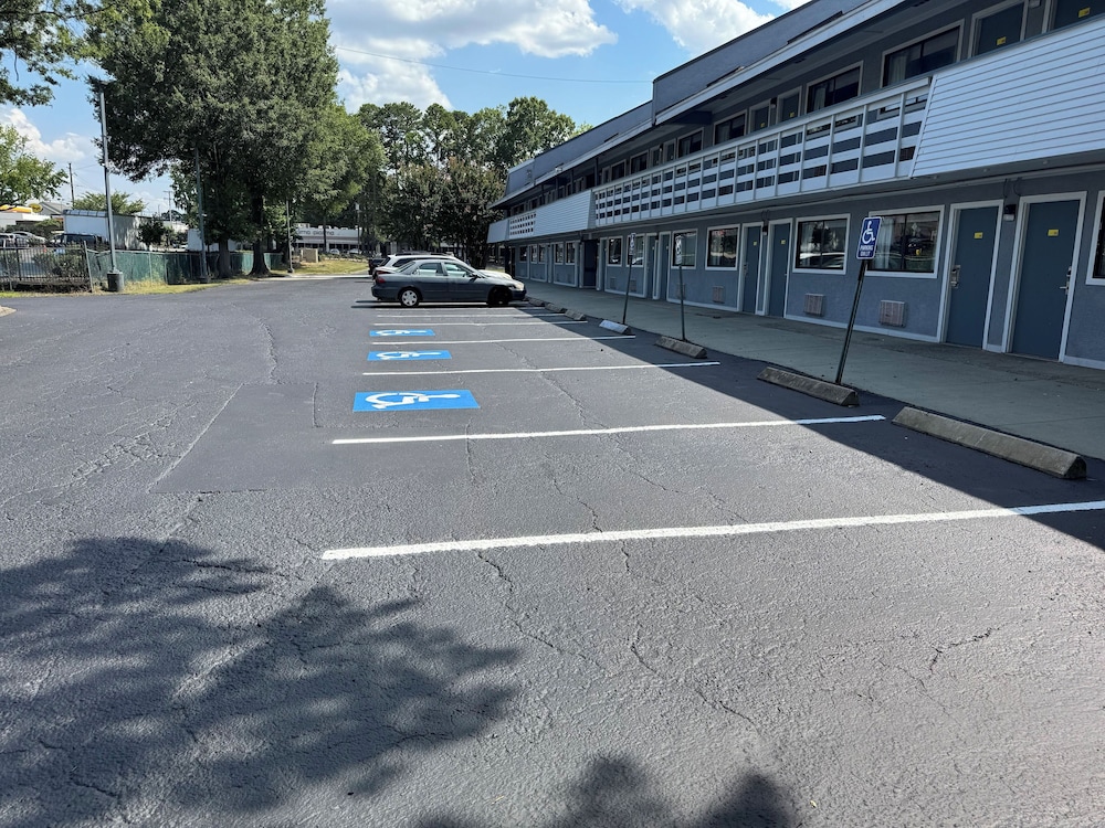 Days Inn by Wyndham Charlotte University