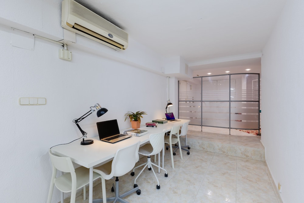 Coral Seashell Ground Floor by Fidalsa