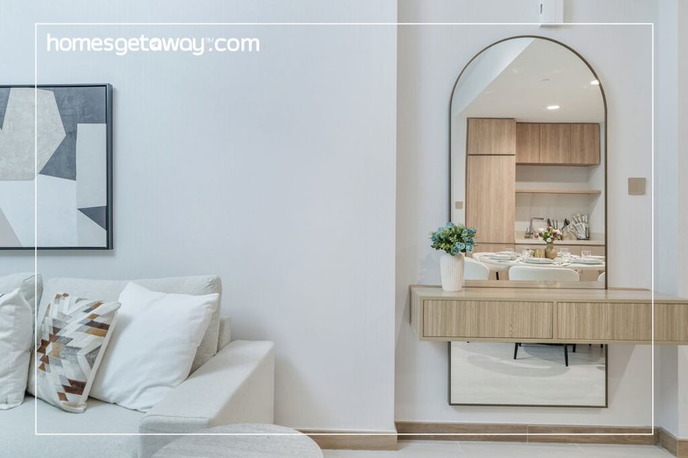 Premium 2BR Apt Home Fully Furnished