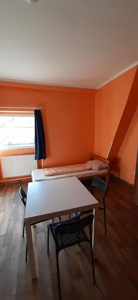 2-Rent Group Hostel Apartments EVE74