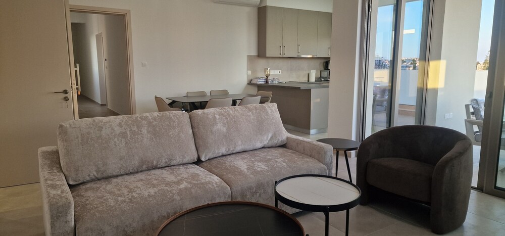 Mulberry Court Premium Apartments