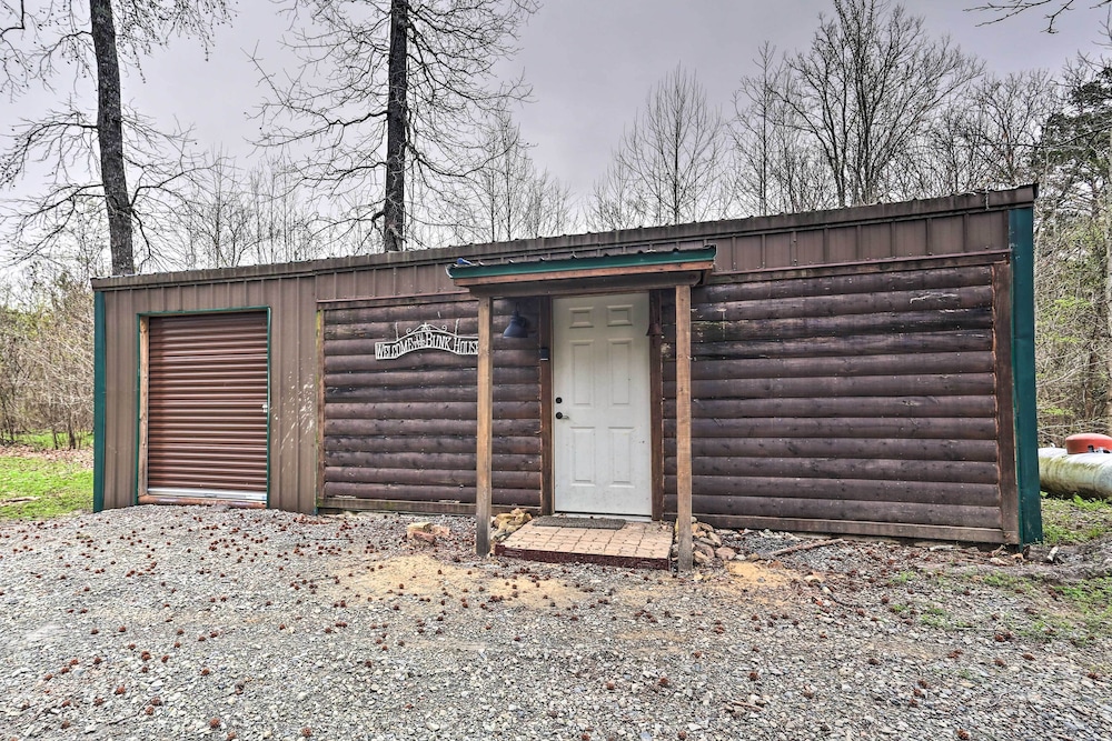 Serene Cabins w/ Decks & 8 Acres on Kiamichi River view 4