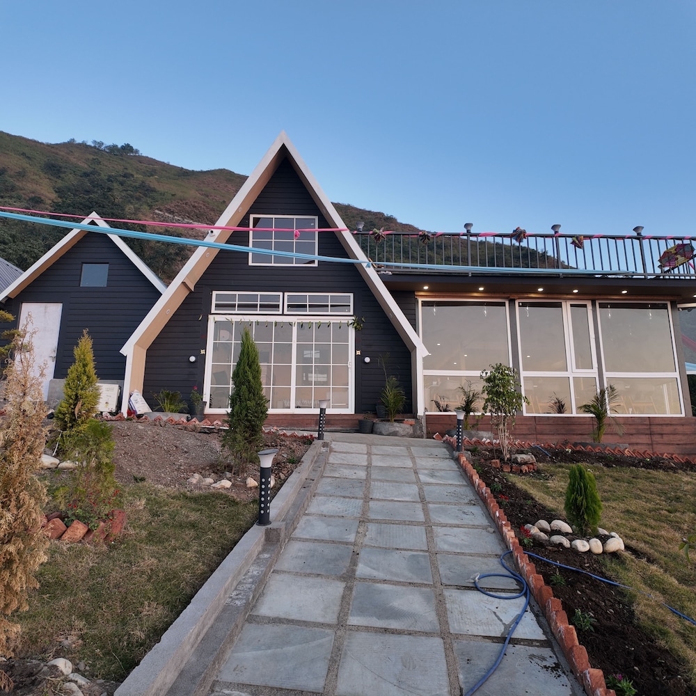 Arkja Cottages
