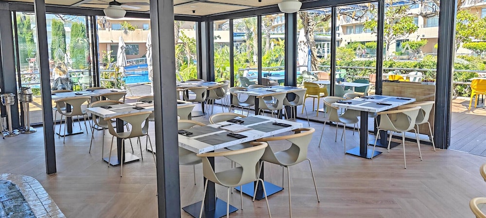 Santa Susanna Vacations - AQUA Hotel Onabrava  Spa - Property Image 10