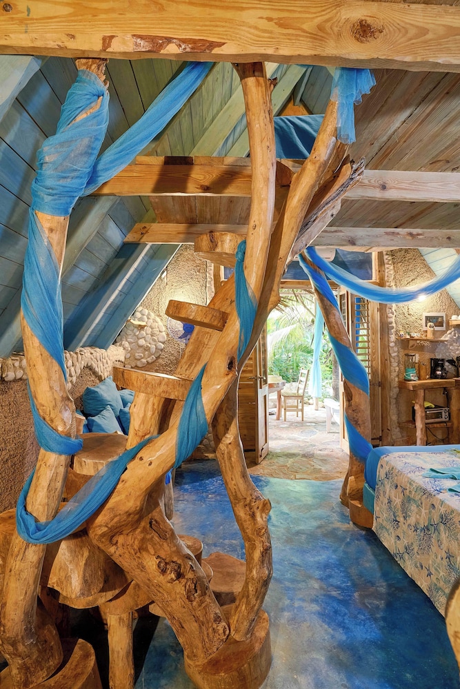 CHALET TROPICAL Hotel & Restaurant-Pizzeria