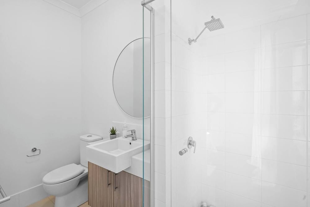Best Location Armadale Sleeps 6