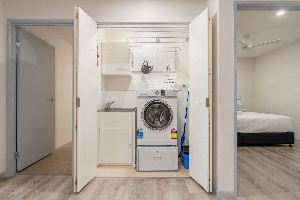 Best Location 2-bed With Gym, Pool 7-min From CBD