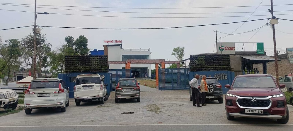 SHEHNAI RESORT Hotel &Restaurant