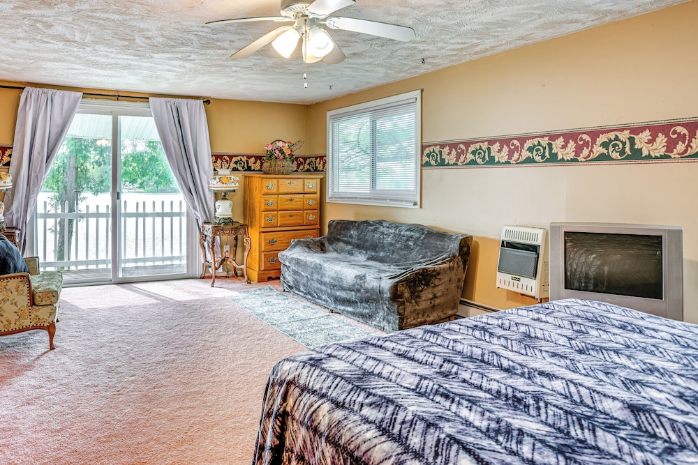 Lakefront Group Getaway w/ Dock in Baldwin!