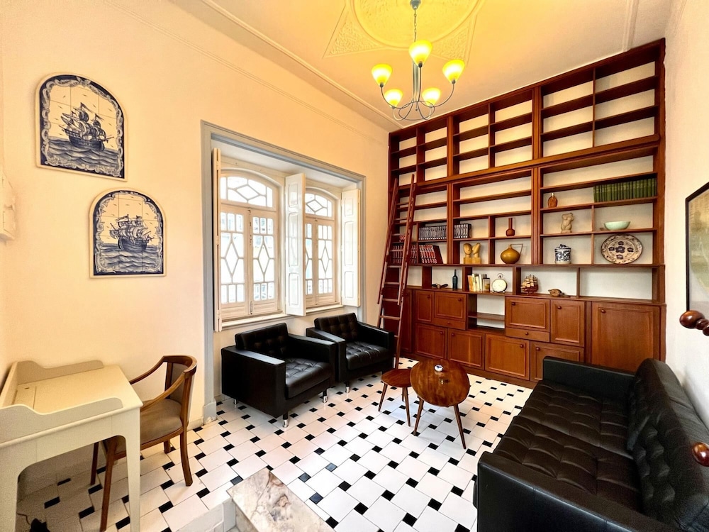 OLH O Historical House by Homing view 2