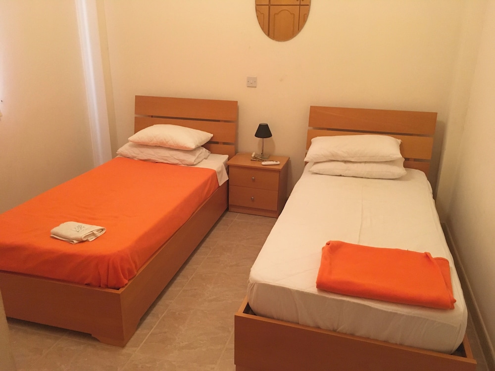 3 Bed Villa 10 Minutes Drive From Beautiful Beach view 4