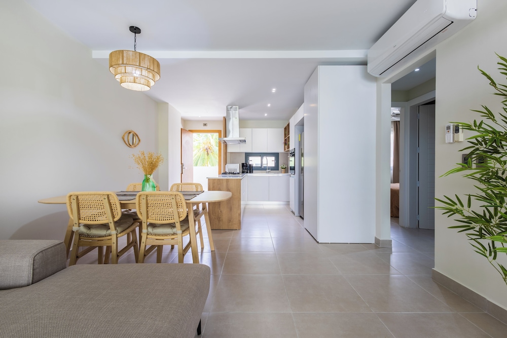 2BR Gardenia Retreat - Picuzzi & Pool