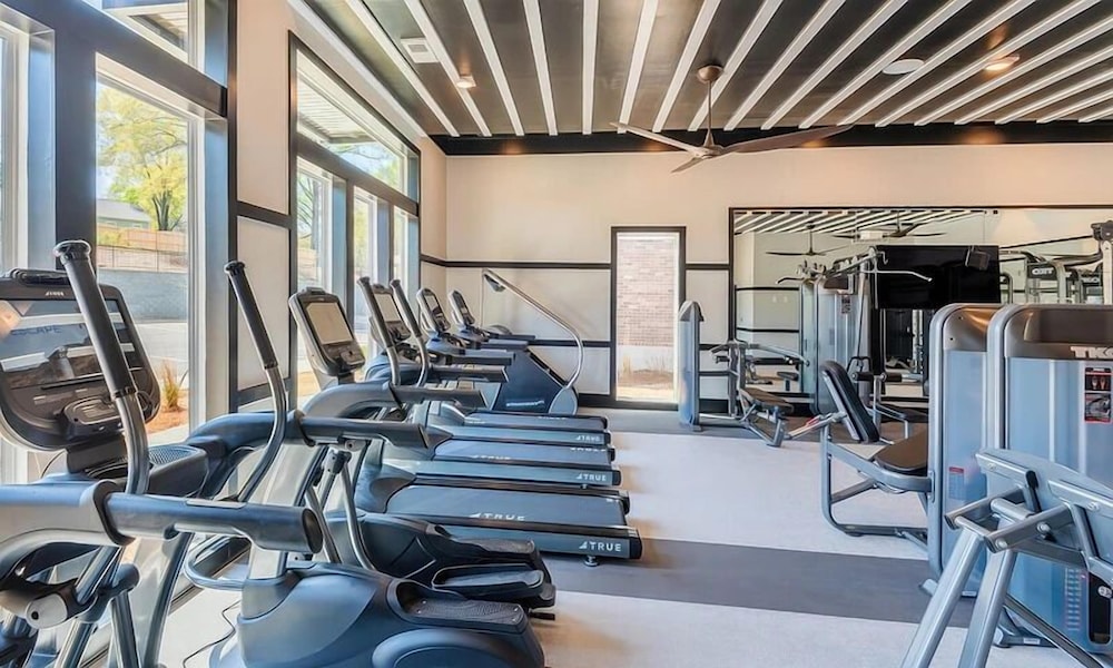 Landing Furnished Apartments - Central West End