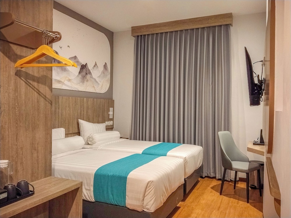Front One Luxe Hotel Solo