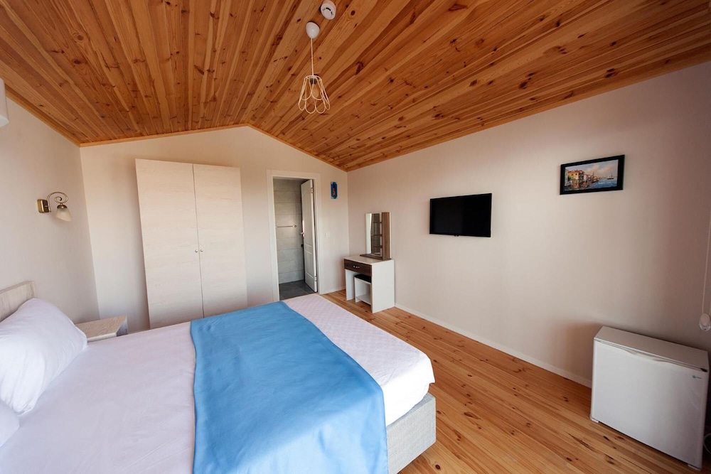 Metin's Gumusluk - Image 16