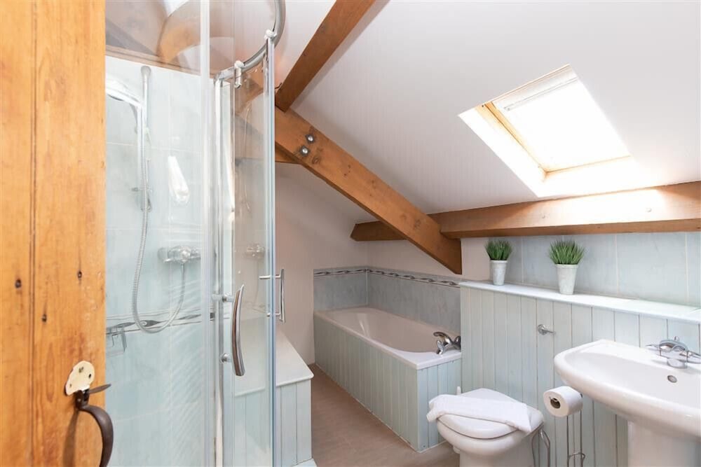 Lowfold Cottage