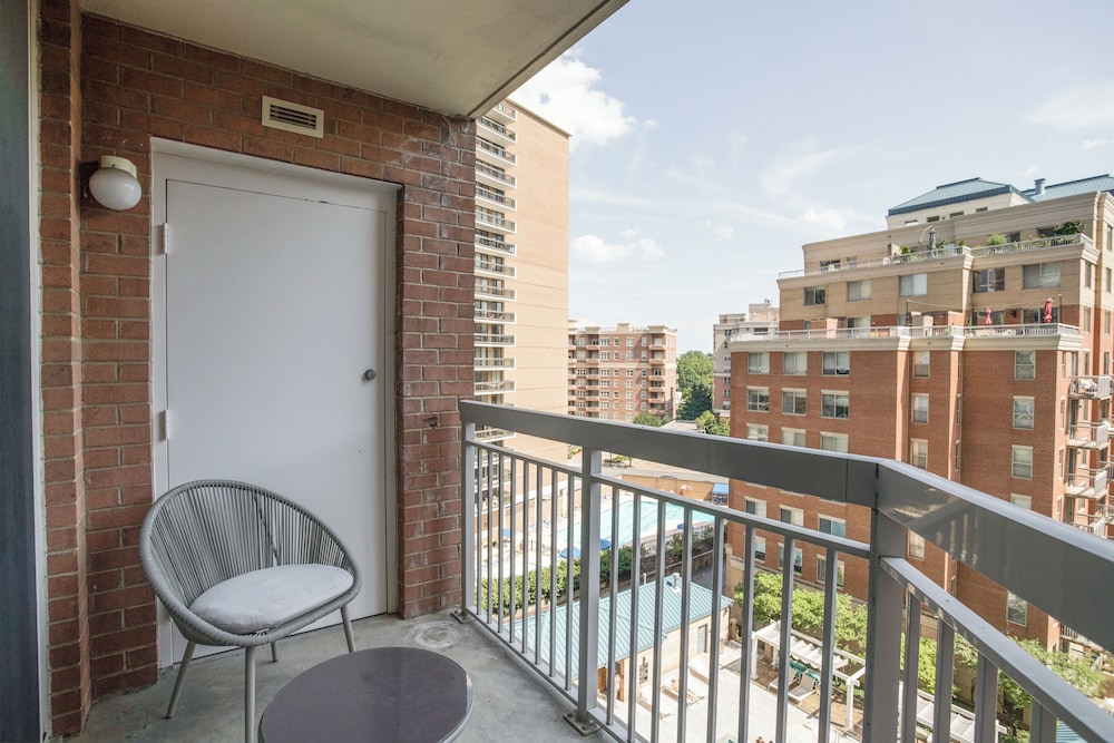 Apartments at the Heart of Arlington
