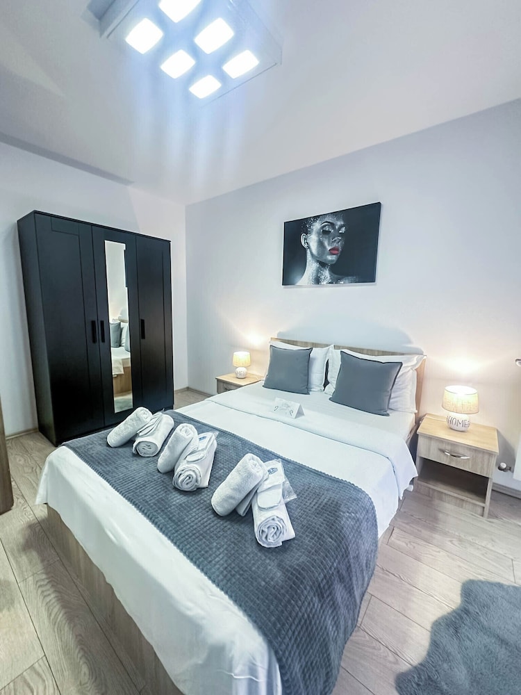 Sunrise Apartments City Center