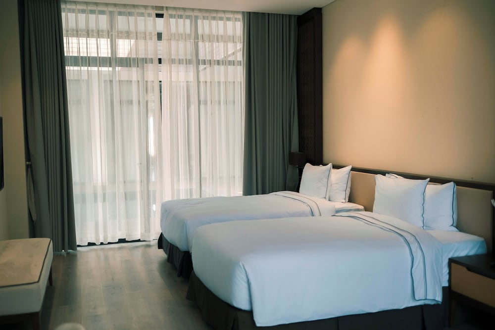 The Palm Nest Cam Ranh Pool Villa