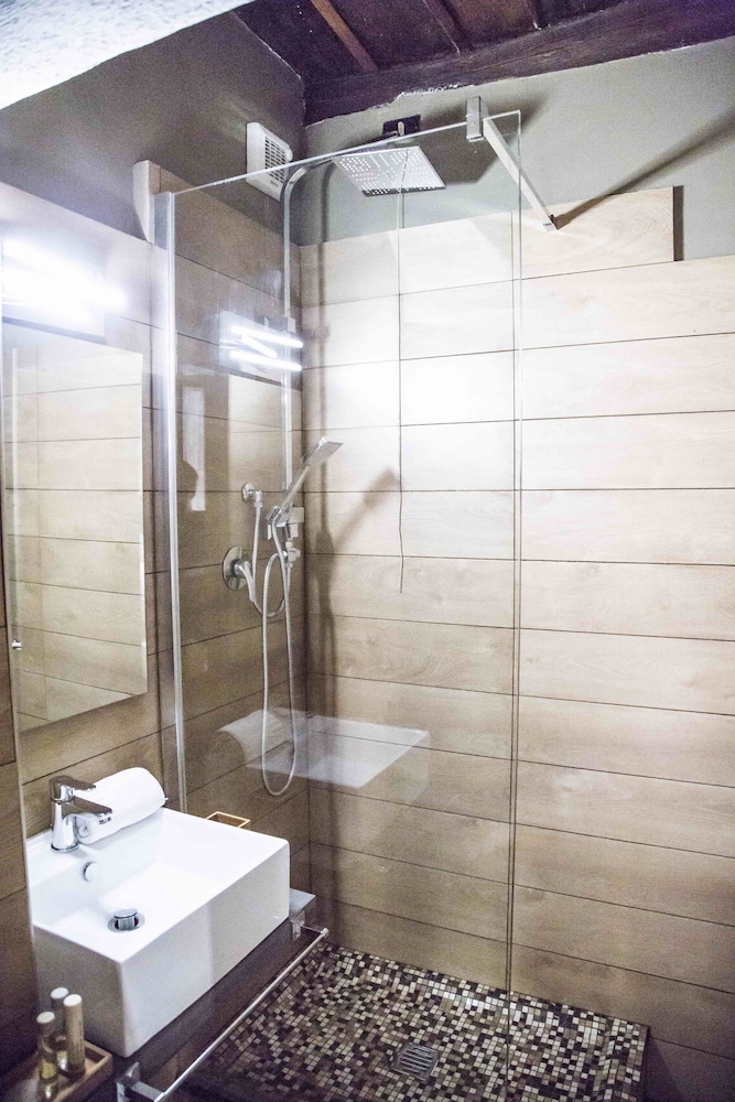 Do-Do Navona Suites