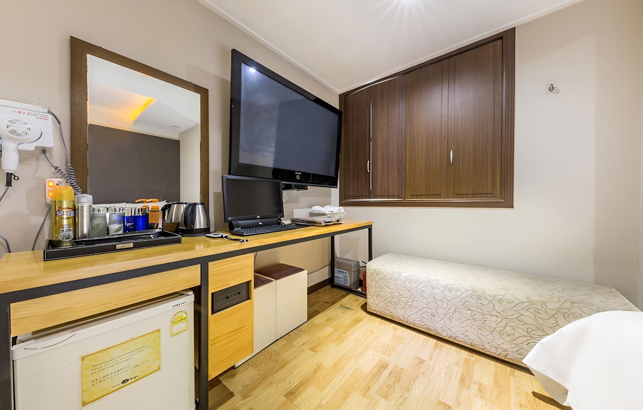 Gildong Argo Hotel