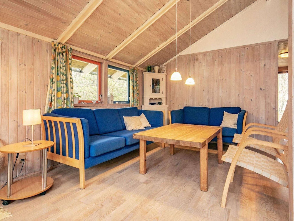 Lovely Holiday Home in Humble near Sea view 2