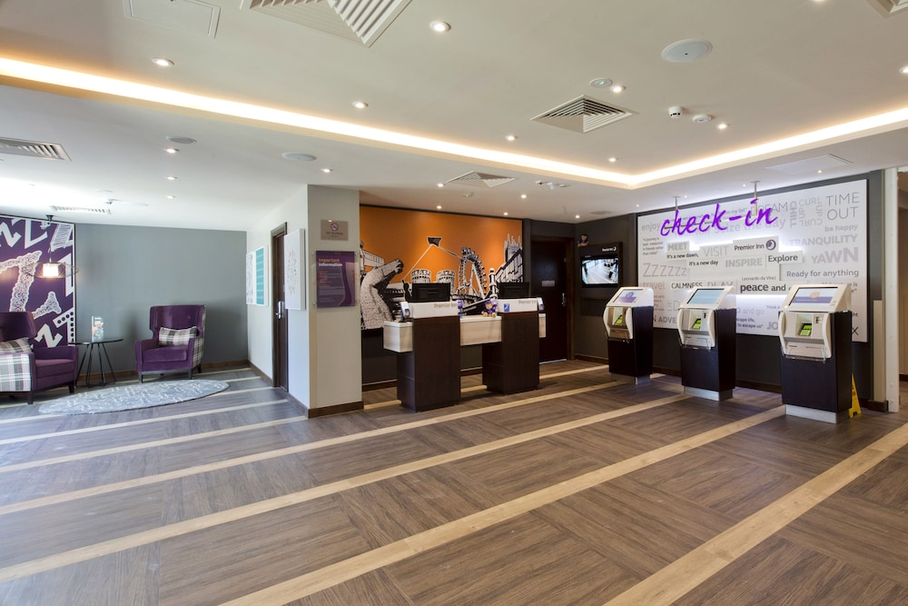 Premier Inn London Hayes Heathrow - Hyde Park, photo 9