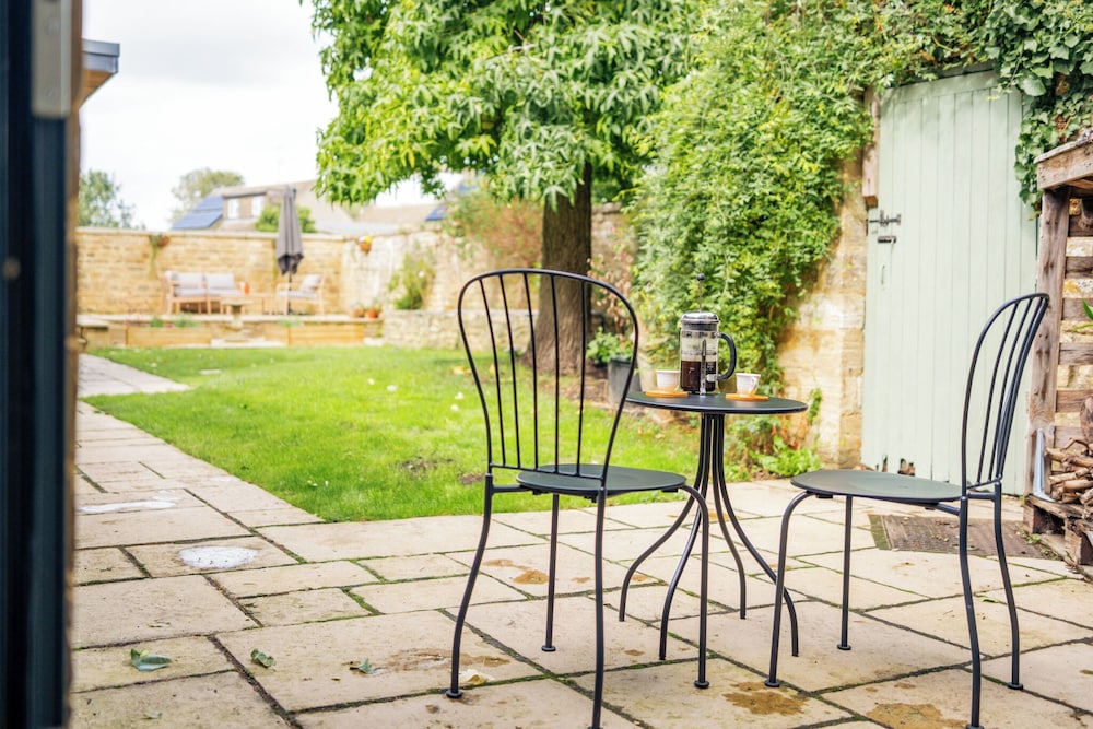 Historic 3 BD Cottage in the Cotswolds