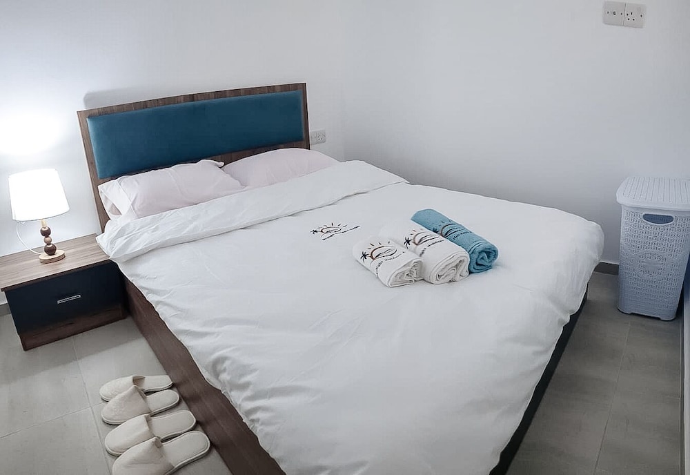 One bed Room Apartment Paradise Beach Front in Nice Residence view 4