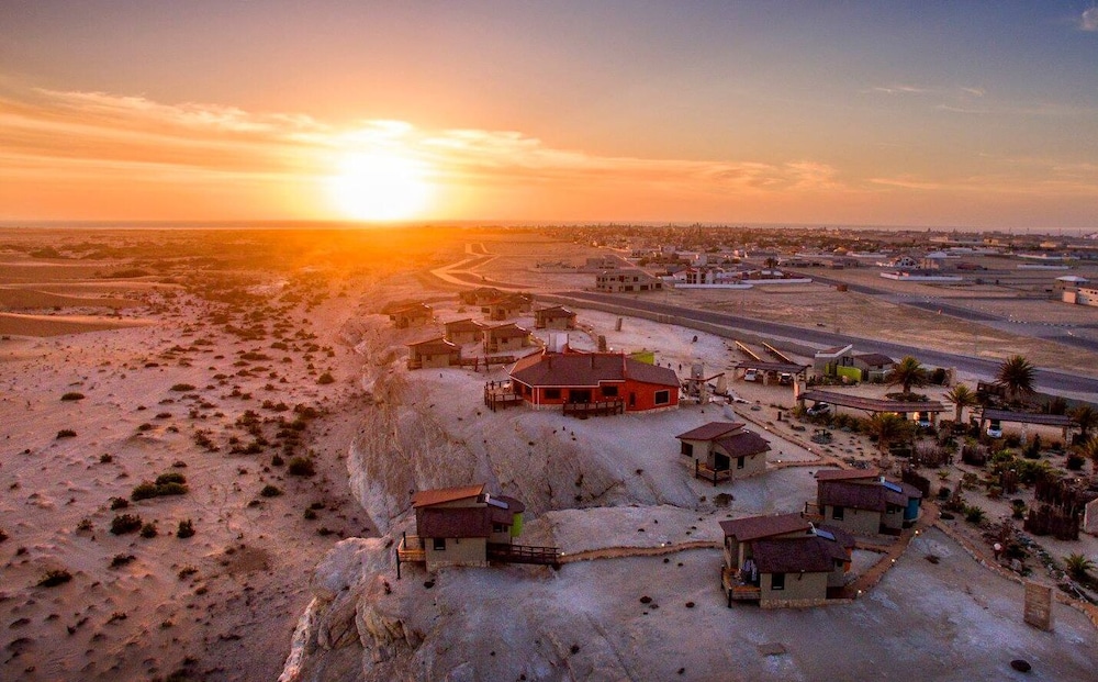 Desert Breeze Lodge