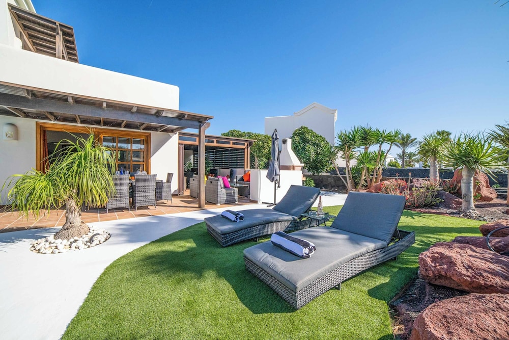 Villa Lucero