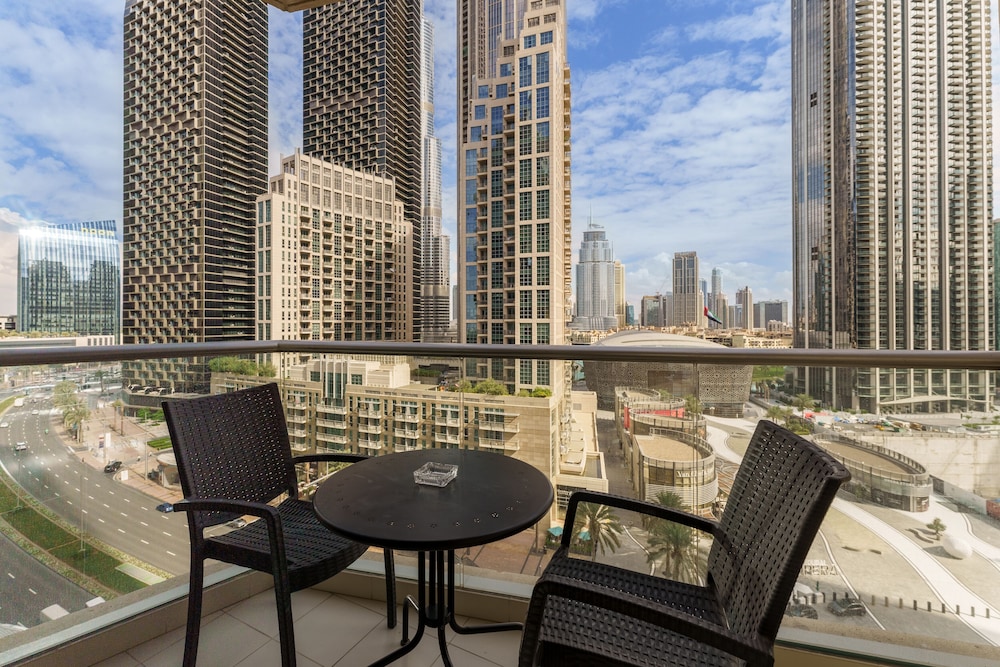 Maison Privee - Superb Apt with Burj Khalifa, Fountain & Opera Vws
