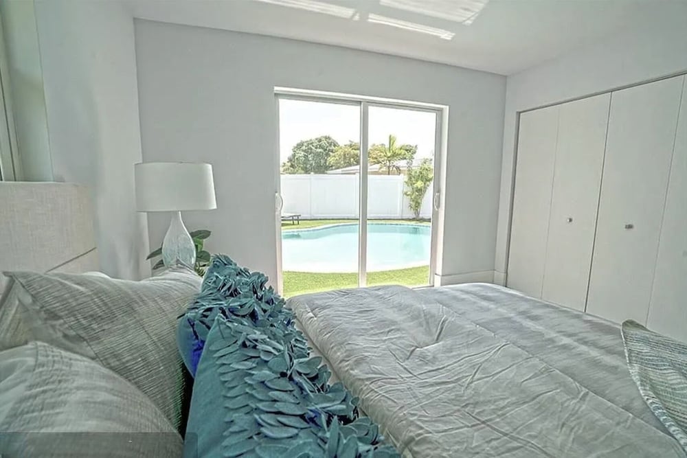 Chic 3BR 2BA Getaway With Private Pool Oasis