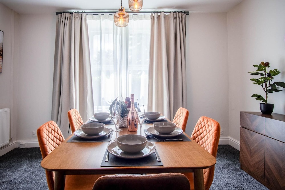 No 7 Moorfield Road - 3 Bed Townhouse - Narberth