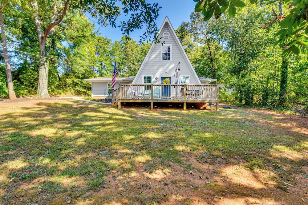 A-frame Anderson Cabin: Half Mi to Lake Hartwell! view 3