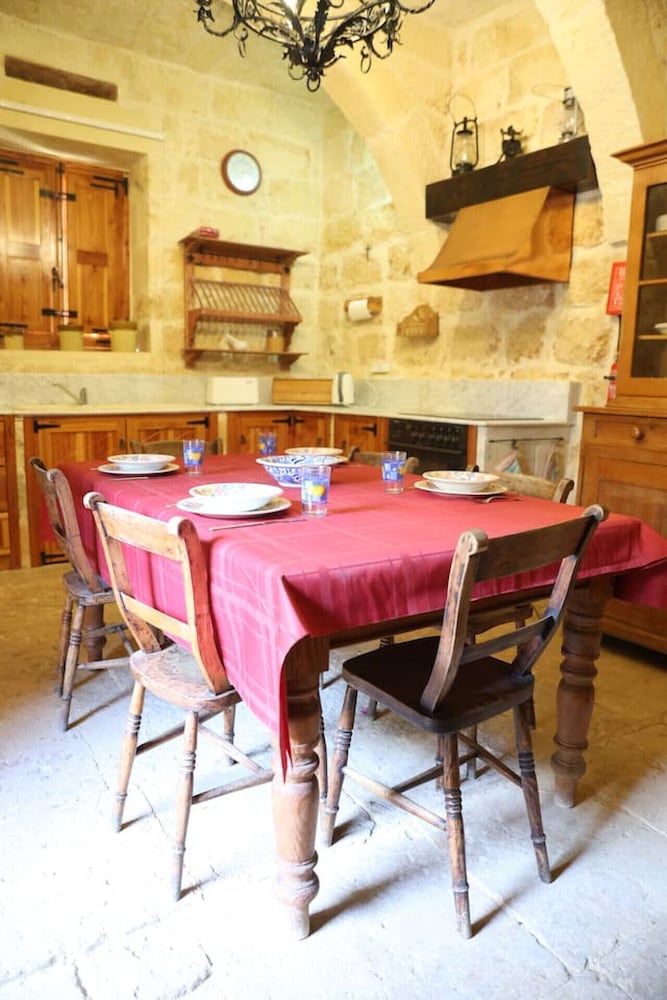 Rustic Xag ra Farmhouse With Pool Garden BBQ