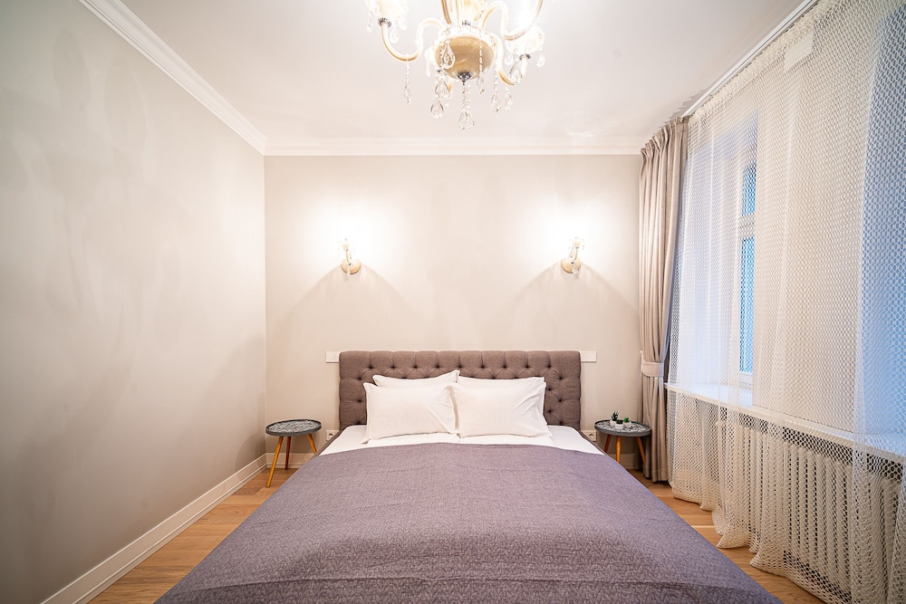 WINWINSTAY Art Nouveau Lumiere Residence view 4