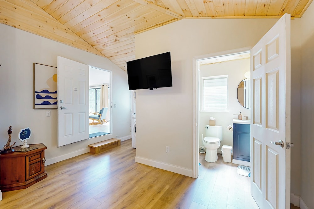3BR Dog-friendly House, Central A/c, Cornhole