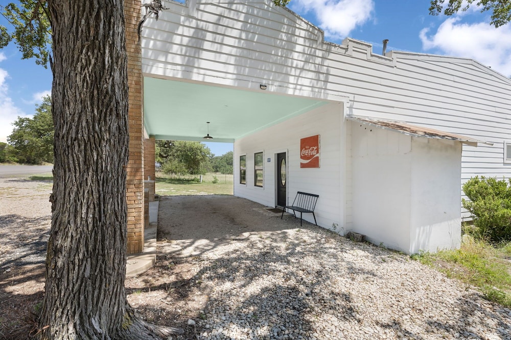 Hill Country Relaxstation Getaway