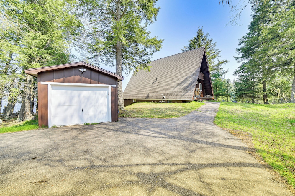 Upper Peninsula Lakefront A-frame Cabin w/ Dock view 4